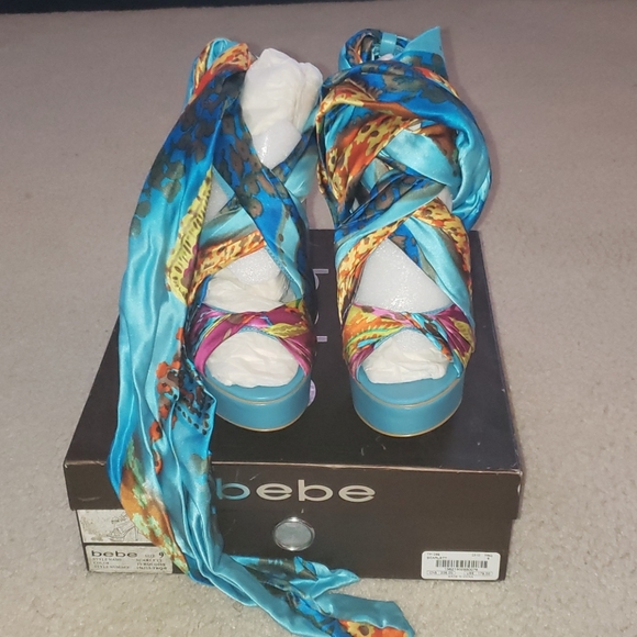 Never worn scarf stiletto shoes - Picture 4 of 7